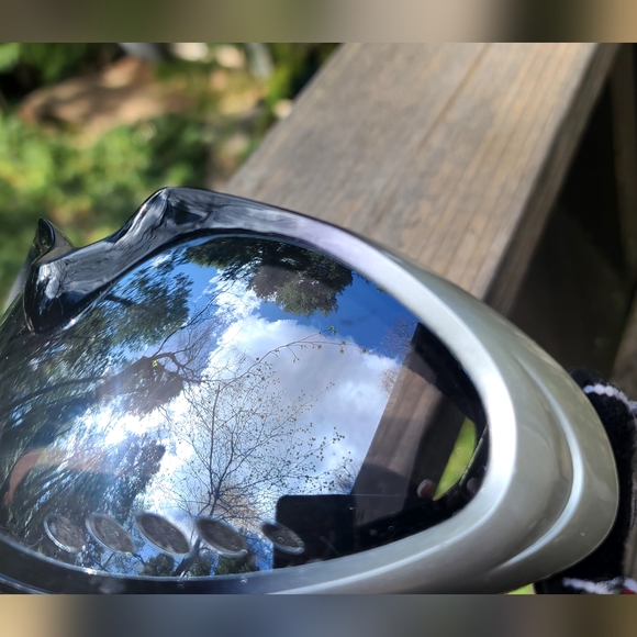 SMITH Optics beautiful gently used gray/black goggles - Picture 6 of 7